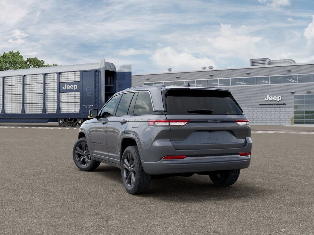 2027 Jeep Grand Cherokee Limited Reserve