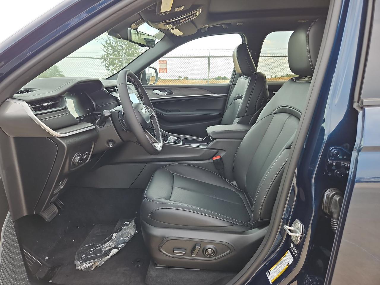 2027 Jeep Grand Cherokee Limited Reserve Castroville TX