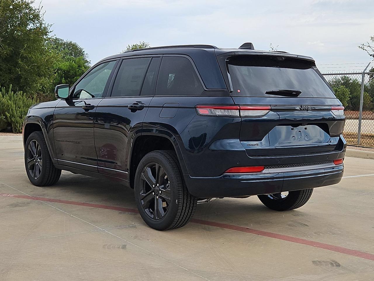 2027 Jeep Grand Cherokee Limited Reserve Castroville TX
