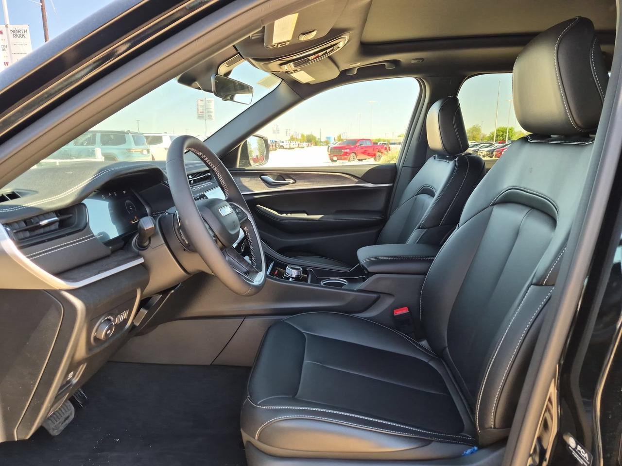 2027 Jeep Grand Cherokee Limited Castroville TX