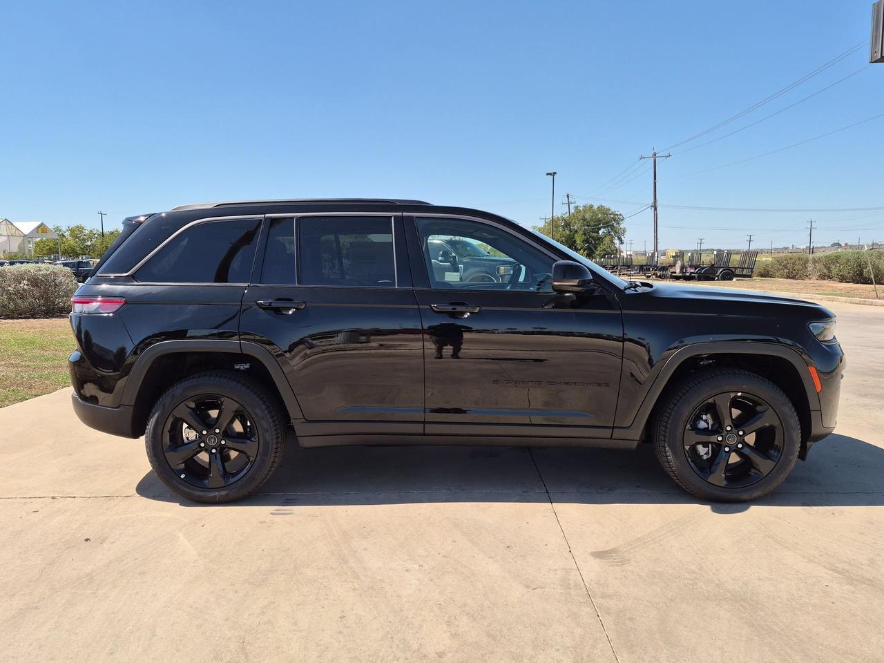2027 Jeep Grand Cherokee Limited