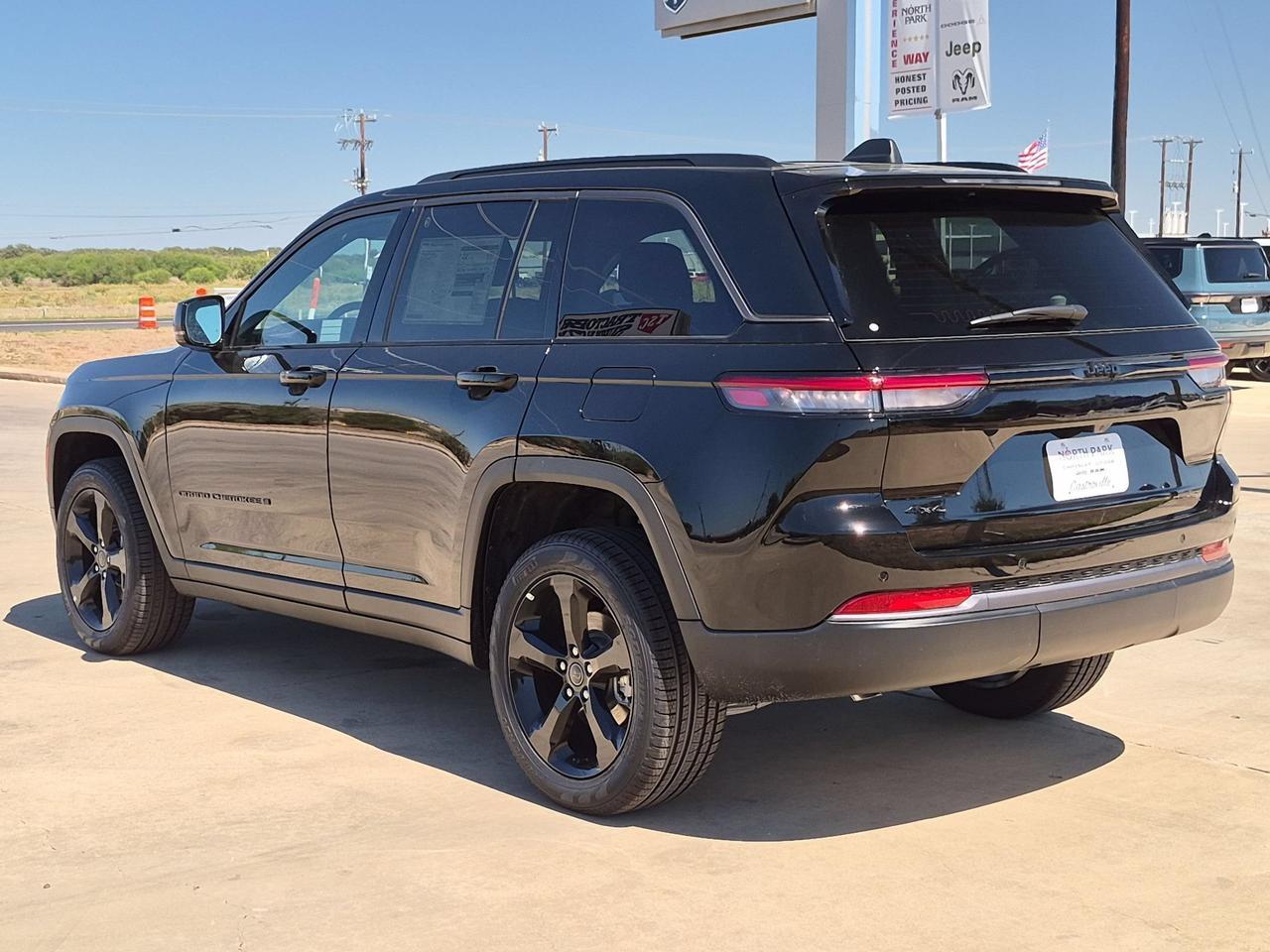 2027 Jeep Grand Cherokee Limited Castroville TX