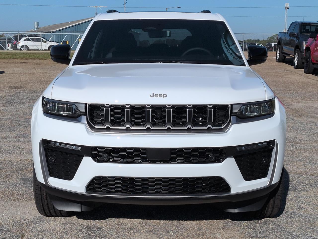 2027 Jeep Grand Cherokee Limited Winder GA