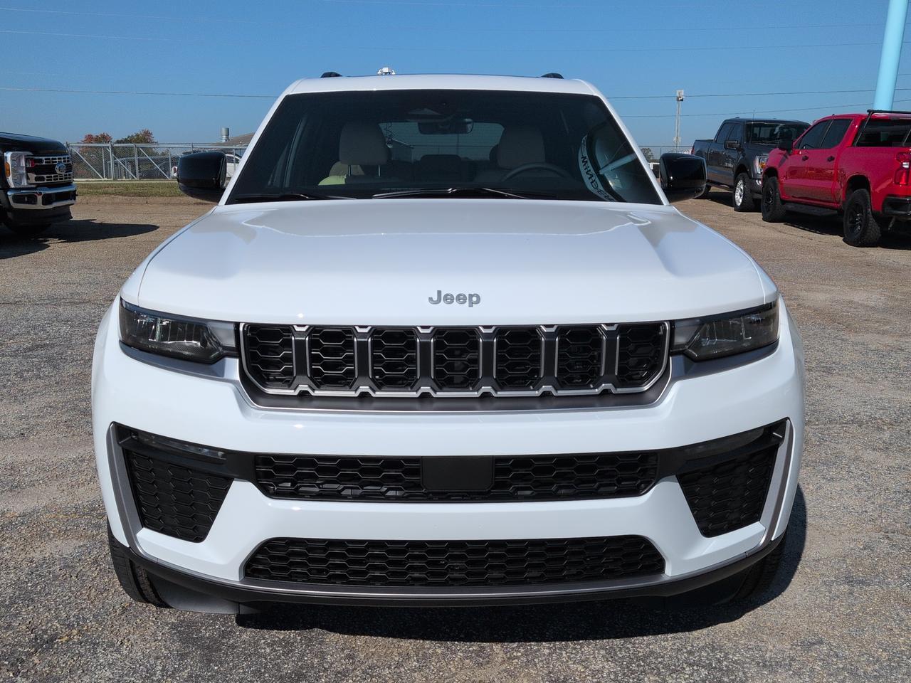 2027 Jeep Grand Cherokee Limited Winder GA
