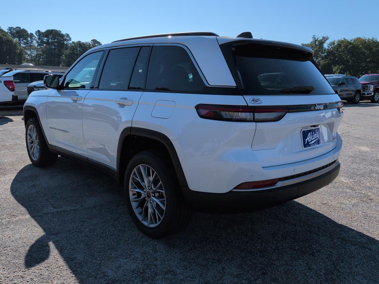 2027 Jeep Grand Cherokee Limited Winder GA