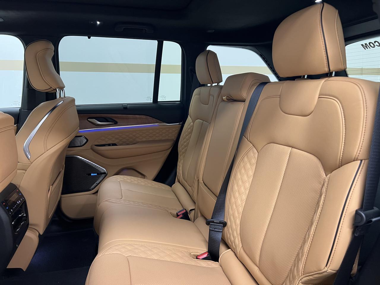 2027 Jeep Grand Cherokee Summit Bozeman MT
