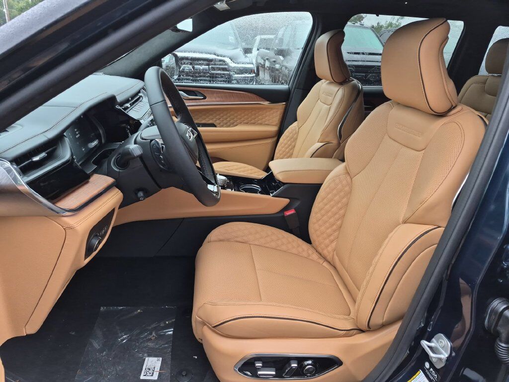 2027 Jeep Grand Cherokee Summit Gresham OR