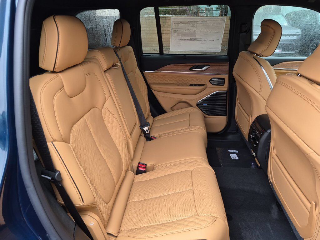 2027 Jeep Grand Cherokee Summit Gresham OR