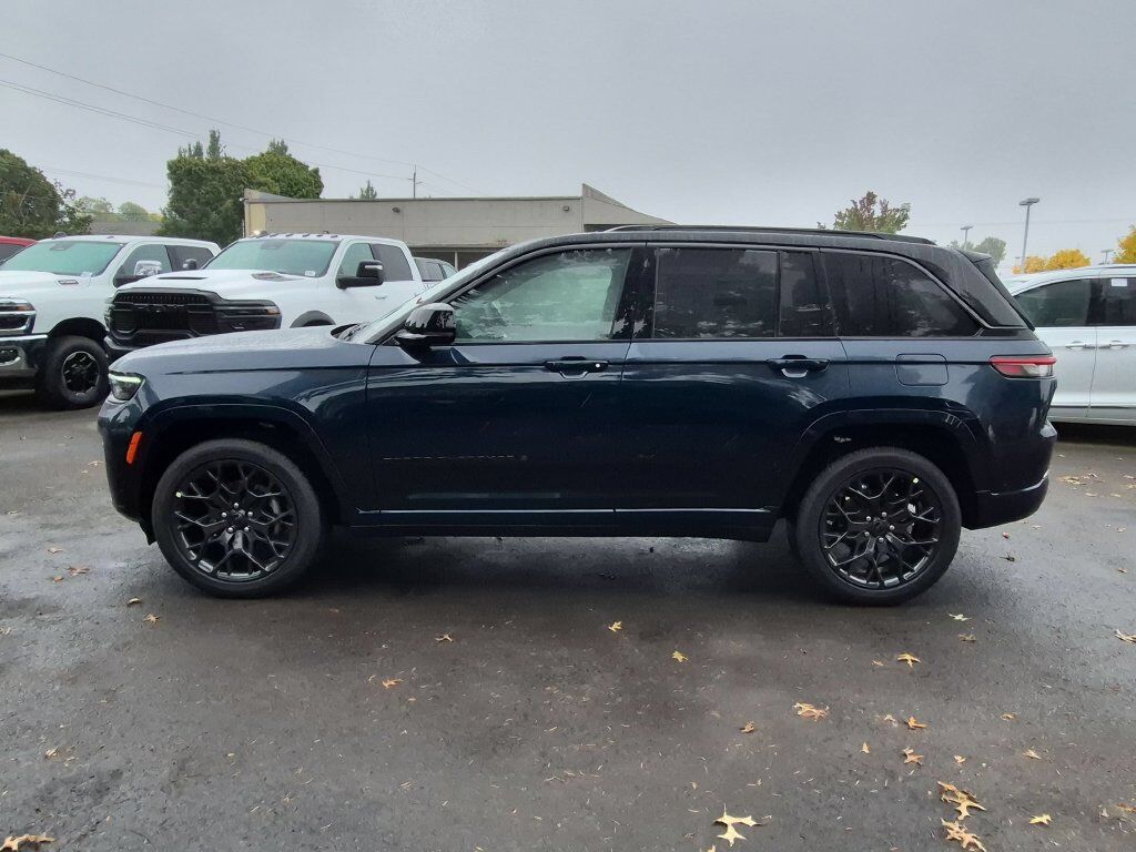 2027 Jeep Grand Cherokee Summit Gresham OR