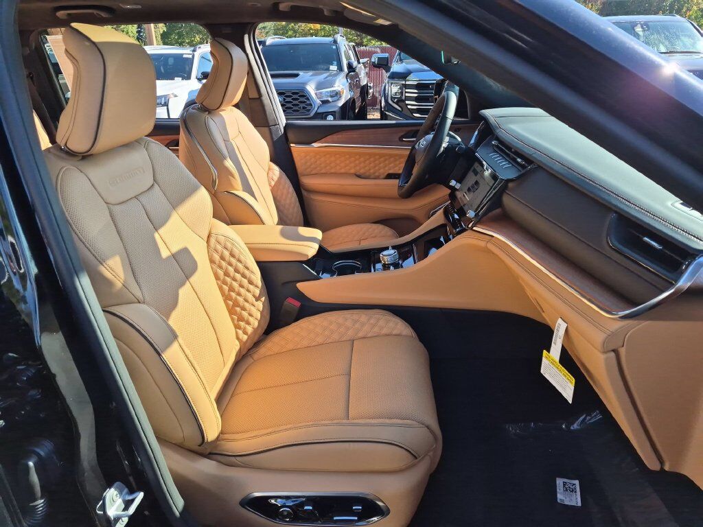 2027 Jeep Grand Cherokee Summit Gresham OR