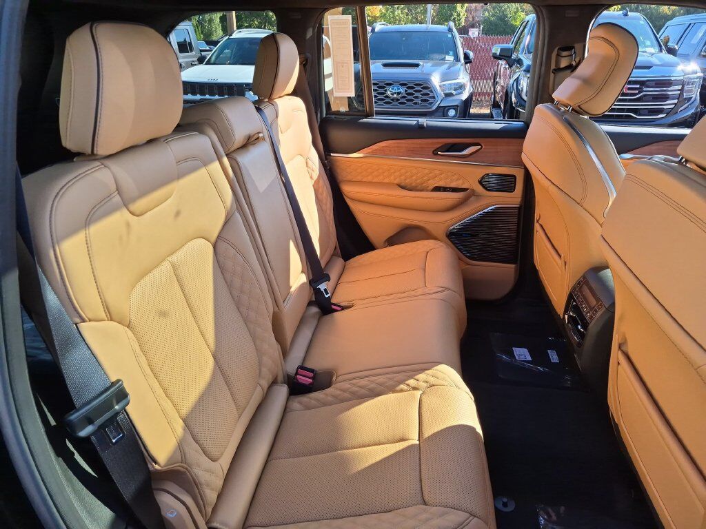 2027 Jeep Grand Cherokee Summit Gresham OR