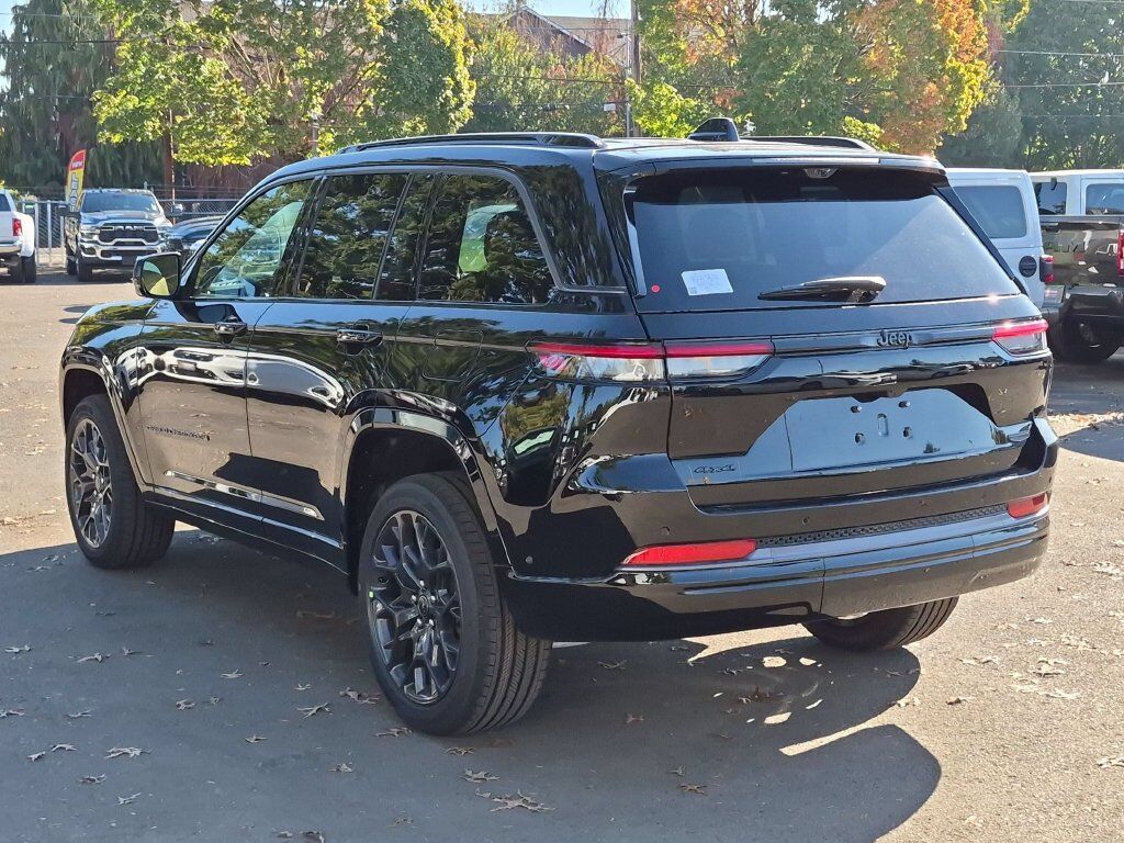 2027 Jeep Grand Cherokee Summit Gresham OR