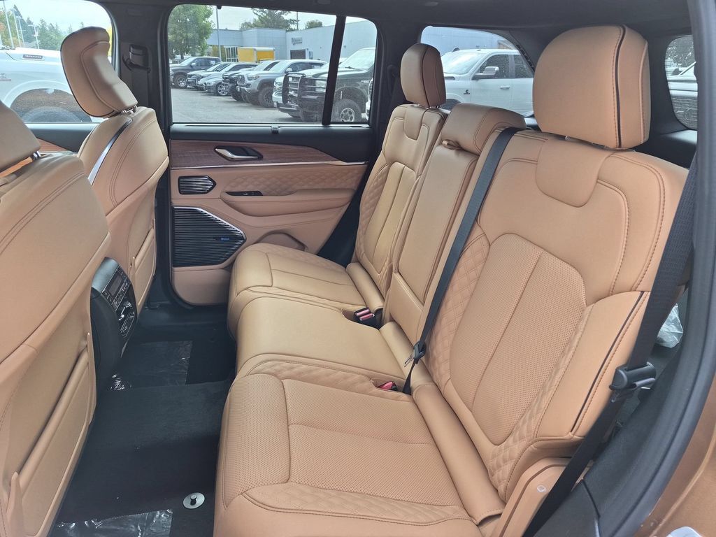 2027 Jeep Grand Cherokee Summit Gresham OR