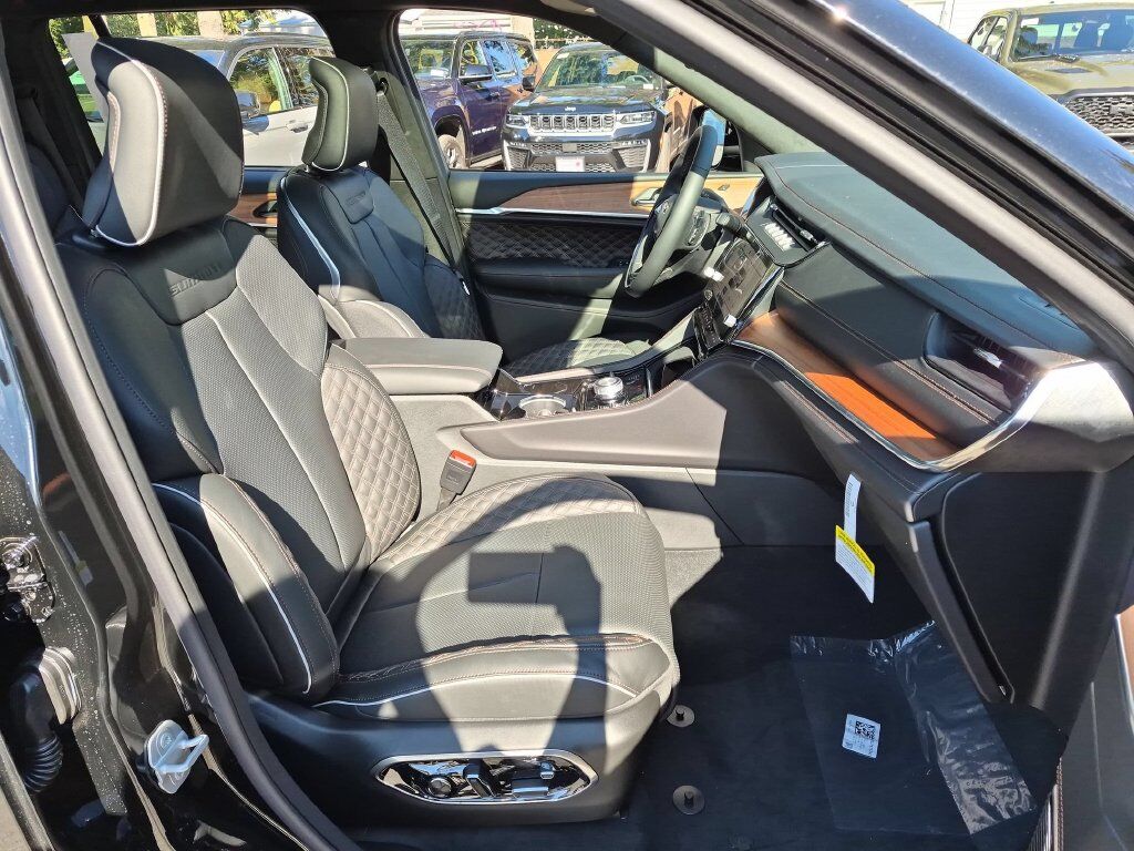 2027 Jeep Grand Cherokee Summit Gresham OR