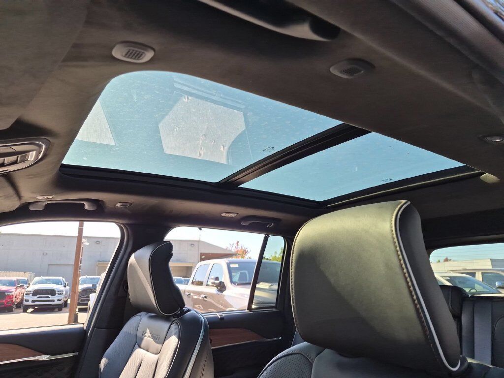 2027 Jeep Grand Cherokee Summit Gresham OR