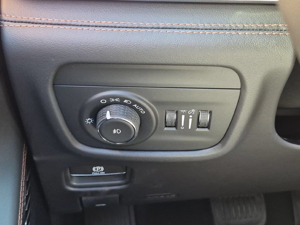 2027 Jeep Grand Cherokee Summit Gresham OR