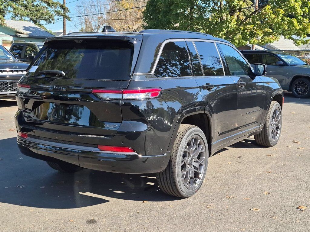 2027 Jeep Grand Cherokee Summit Gresham OR
