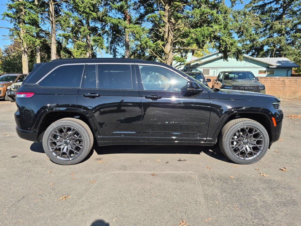 2027 Jeep Grand Cherokee Summit Gresham OR