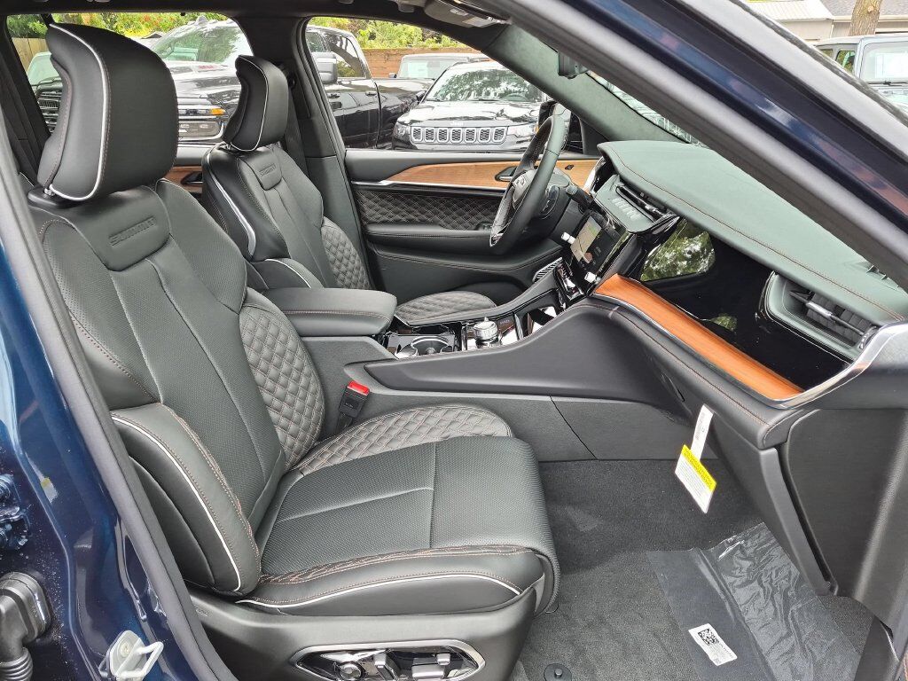 2027 Jeep Grand Cherokee Summit Gresham OR