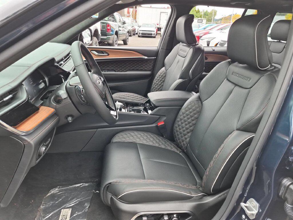 2027 Jeep Grand Cherokee Summit Gresham OR