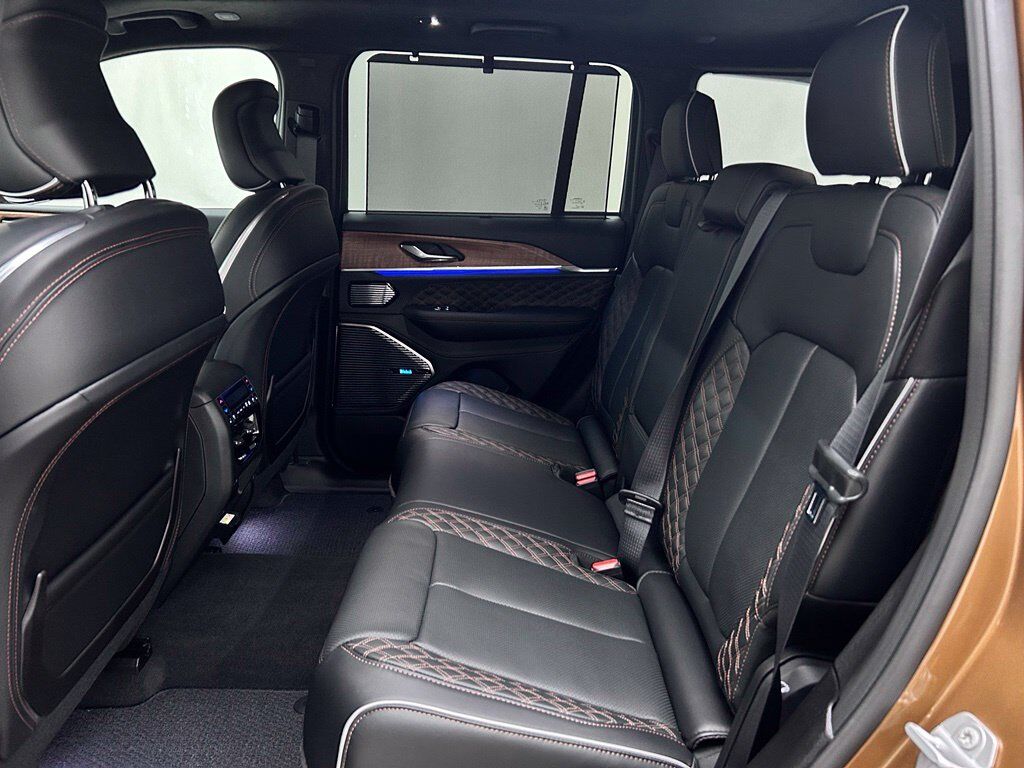 2027 Jeep Grand Cherokee Summit Portland OR