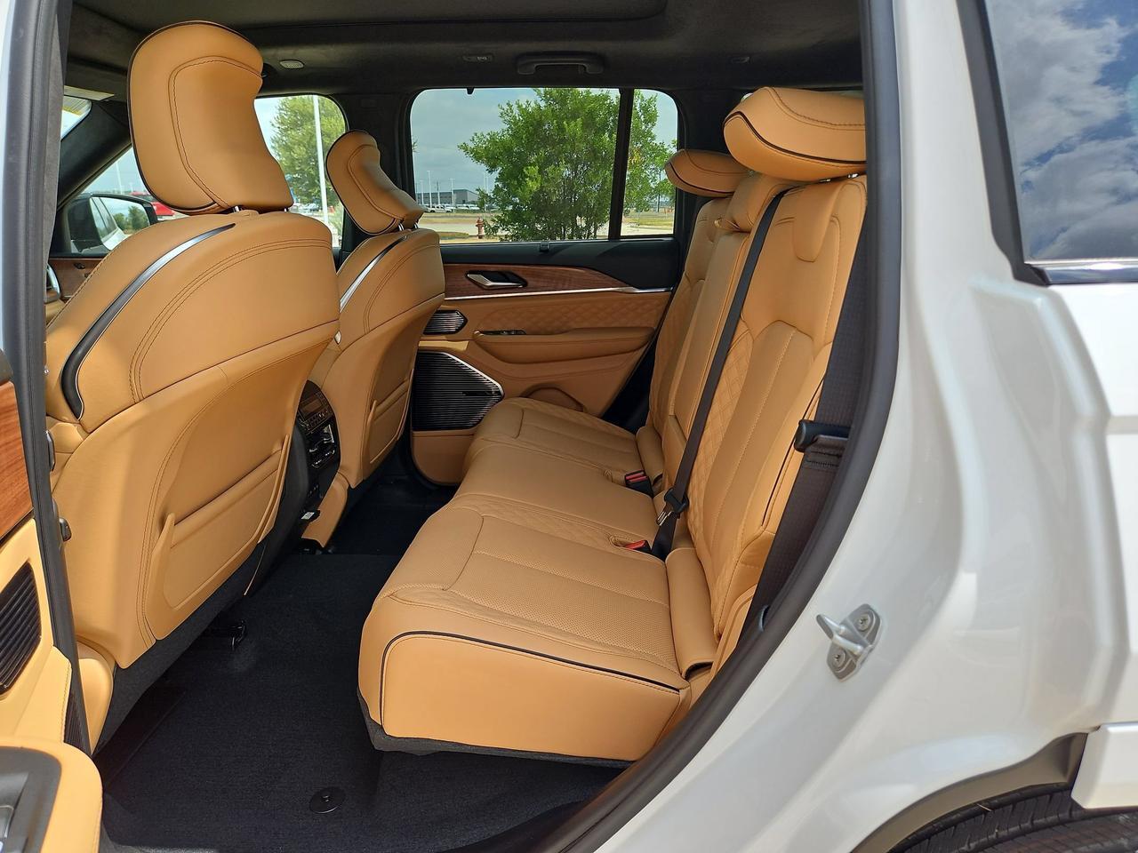 2027 Jeep Grand Cherokee Summit Castroville TX