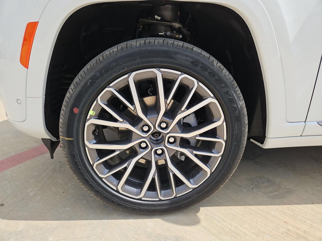 2027 Jeep Grand Cherokee Summit Castroville TX