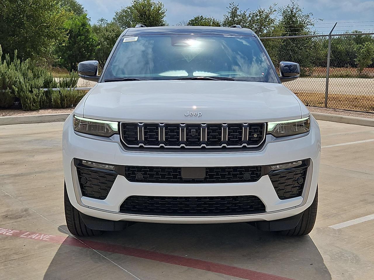 2027 Jeep Grand Cherokee Summit Castroville TX