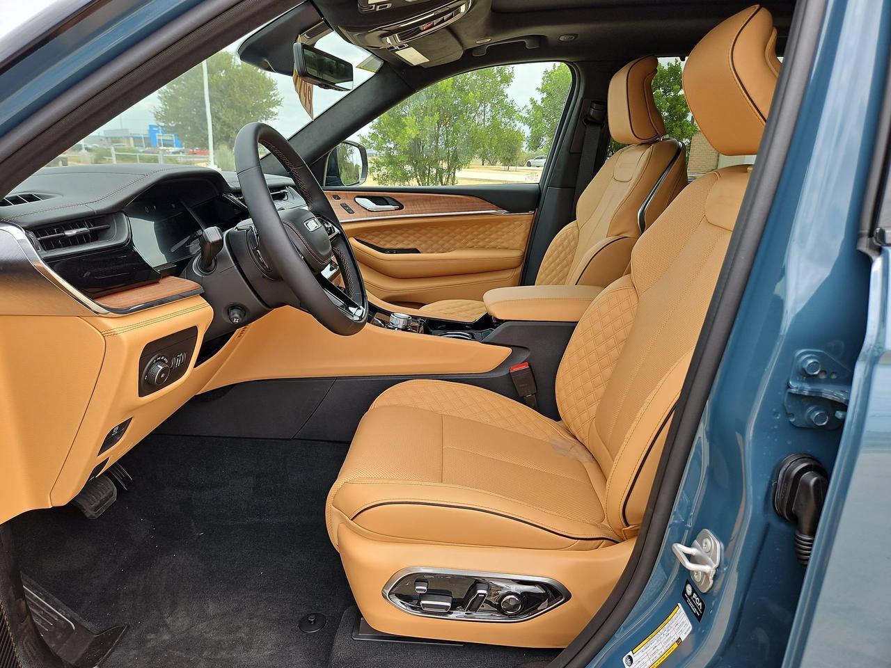 2027 Jeep Grand Cherokee Summit Castroville TX