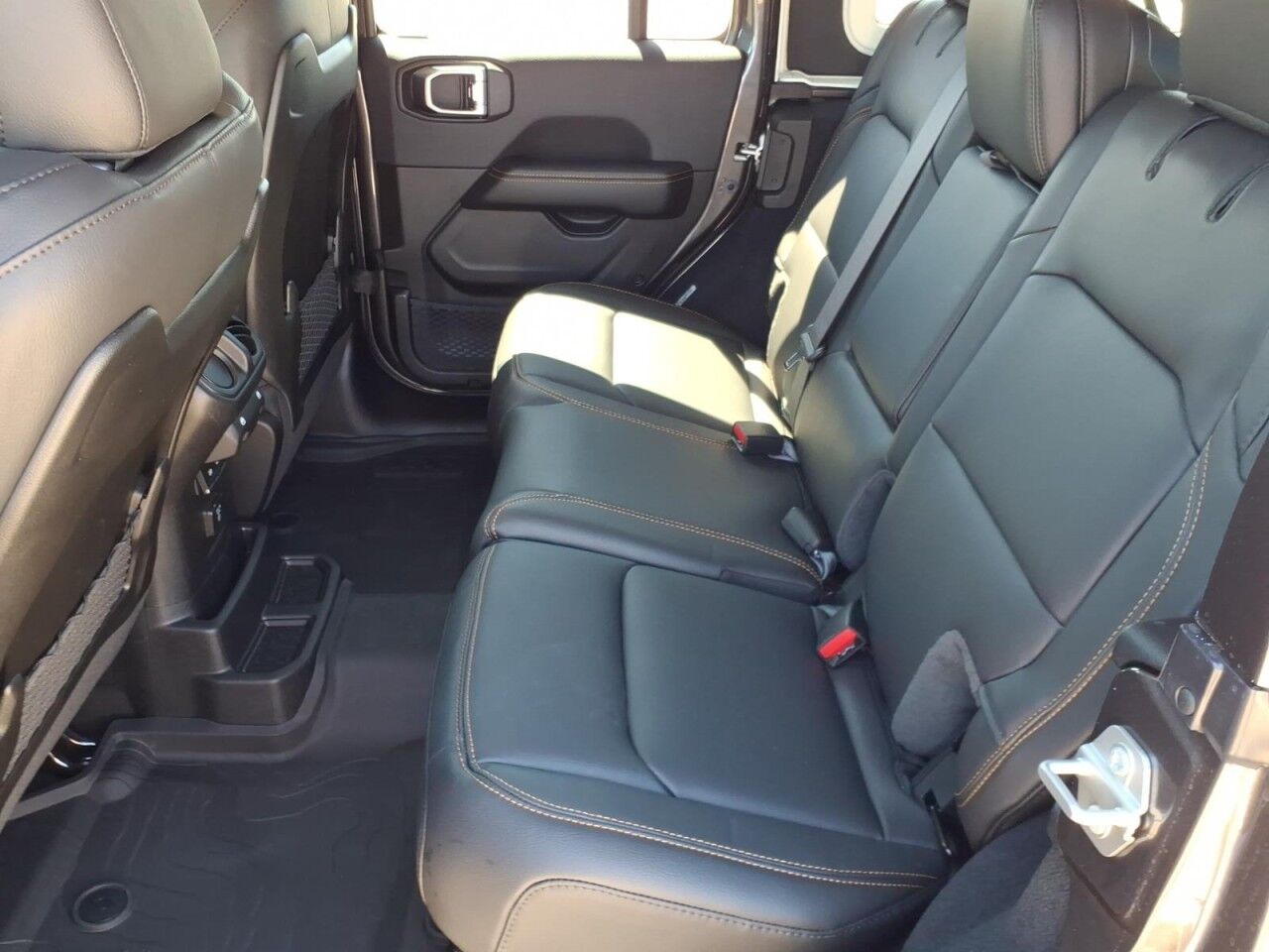 2027 Jeep Wrangler Sahara Uvalde TX