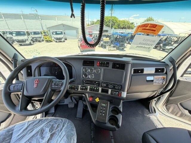 2027 Kenworth T880 30' Jerr-Dan Industrial Carrier Truck Miami FL