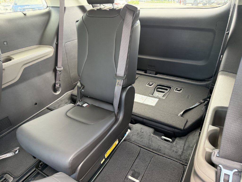 2027 Kia Carnival EX San Clemente CA
