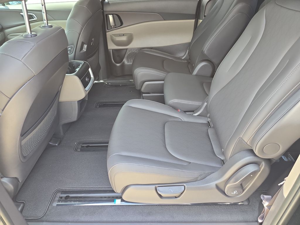 2027 Kia Carnival EX San Clemente CA