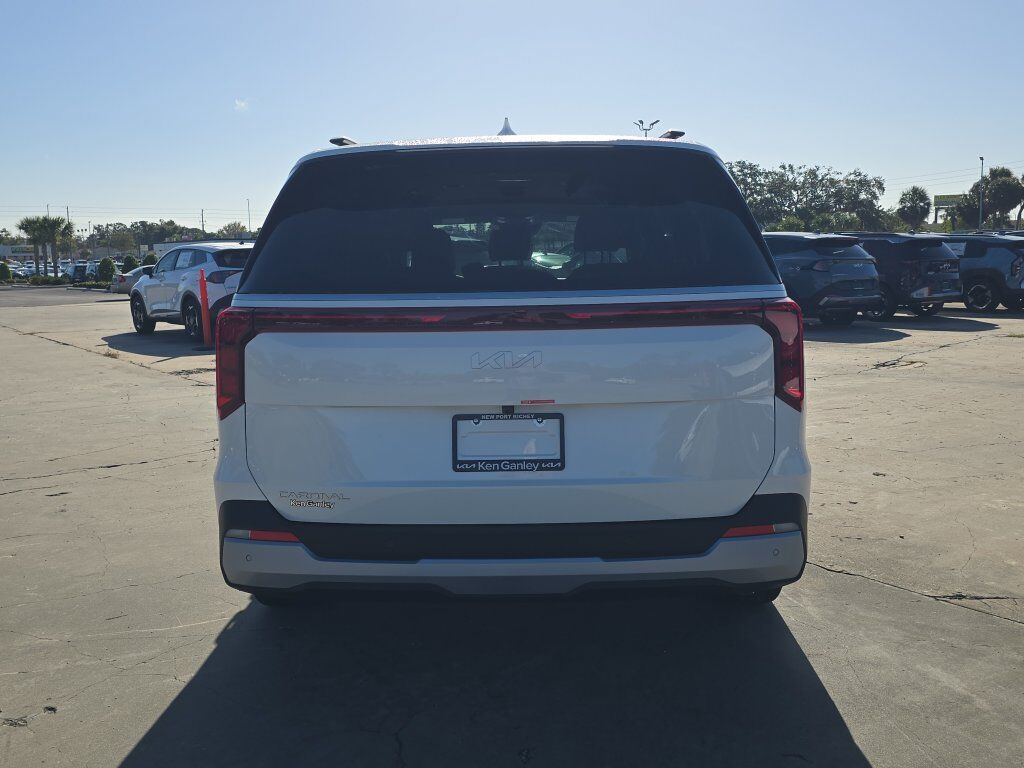 2027 Kia Carnival EX San Clemente CA