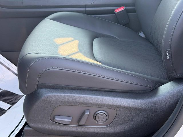 2027 Kia Carnival EX Cape Girardeau MO