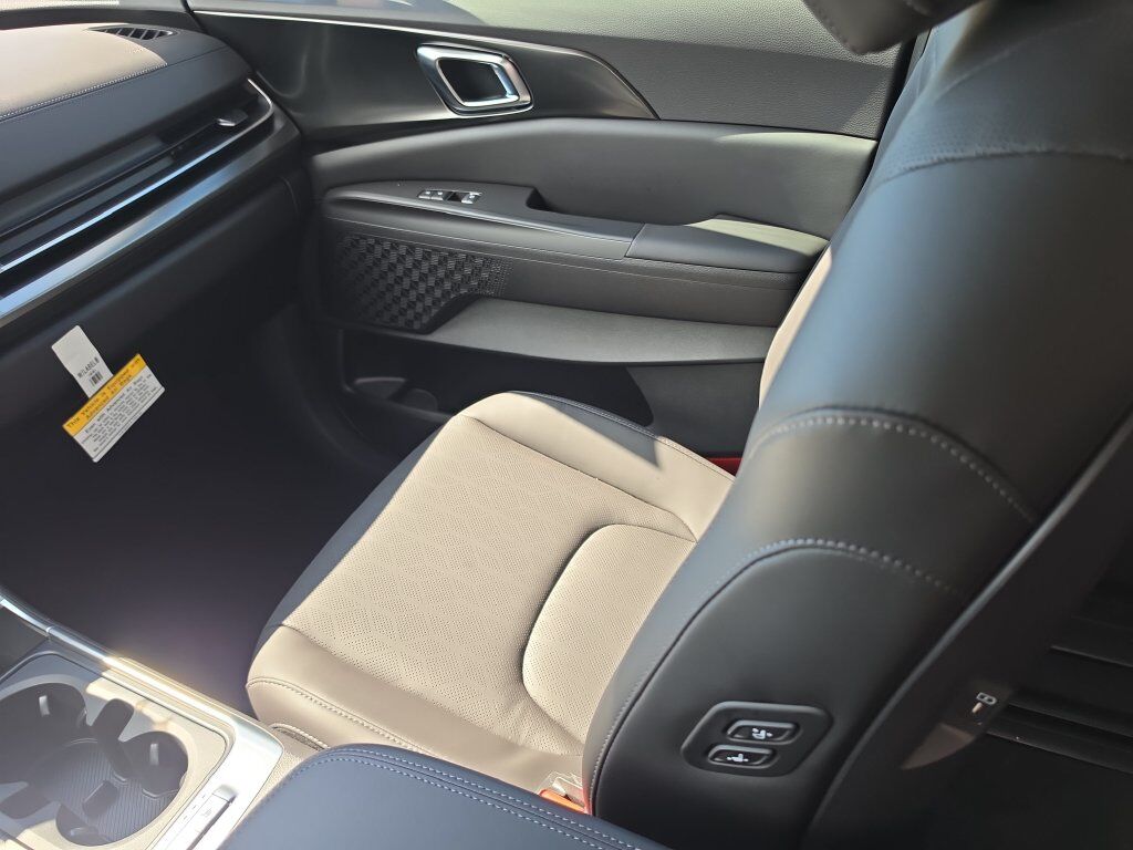 2027 Kia Carnival Hybrid EX San Clemente CA