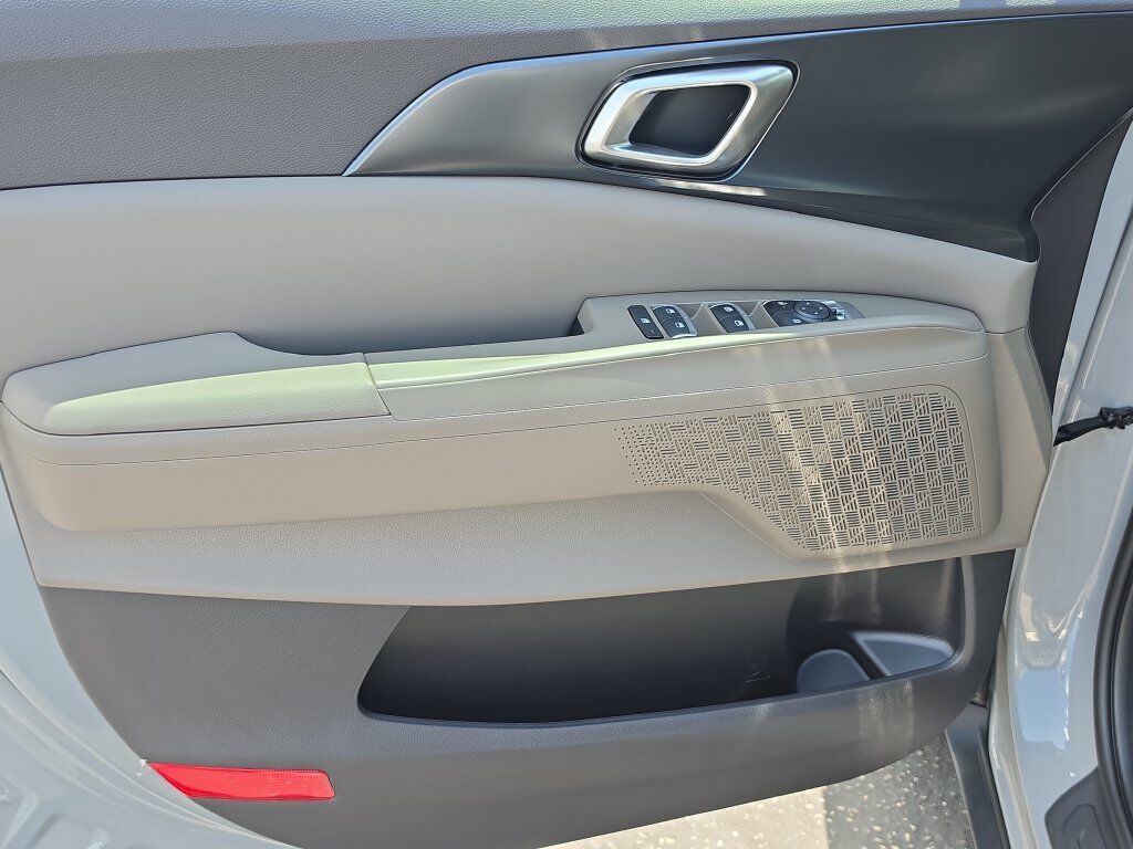 2027 Kia Carnival Hybrid LXS San Clemente CA