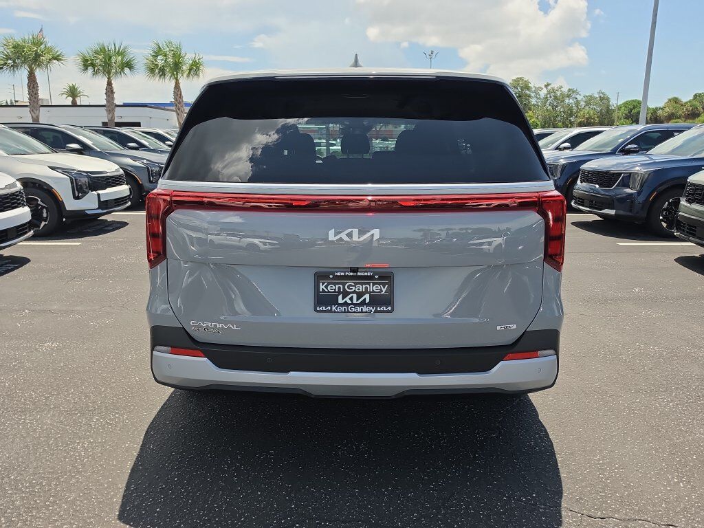2027 Kia Carnival Hybrid LXS San Clemente CA