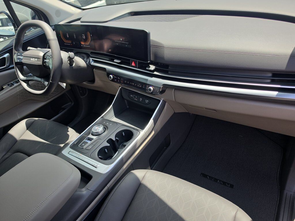 2027 Kia Carnival Hybrid LXS San Clemente CA