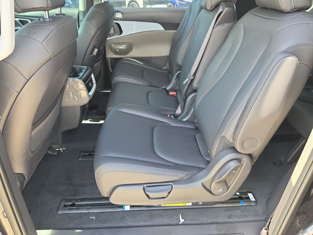 2027 Kia Carnival Hybrid LXS San Clemente CA