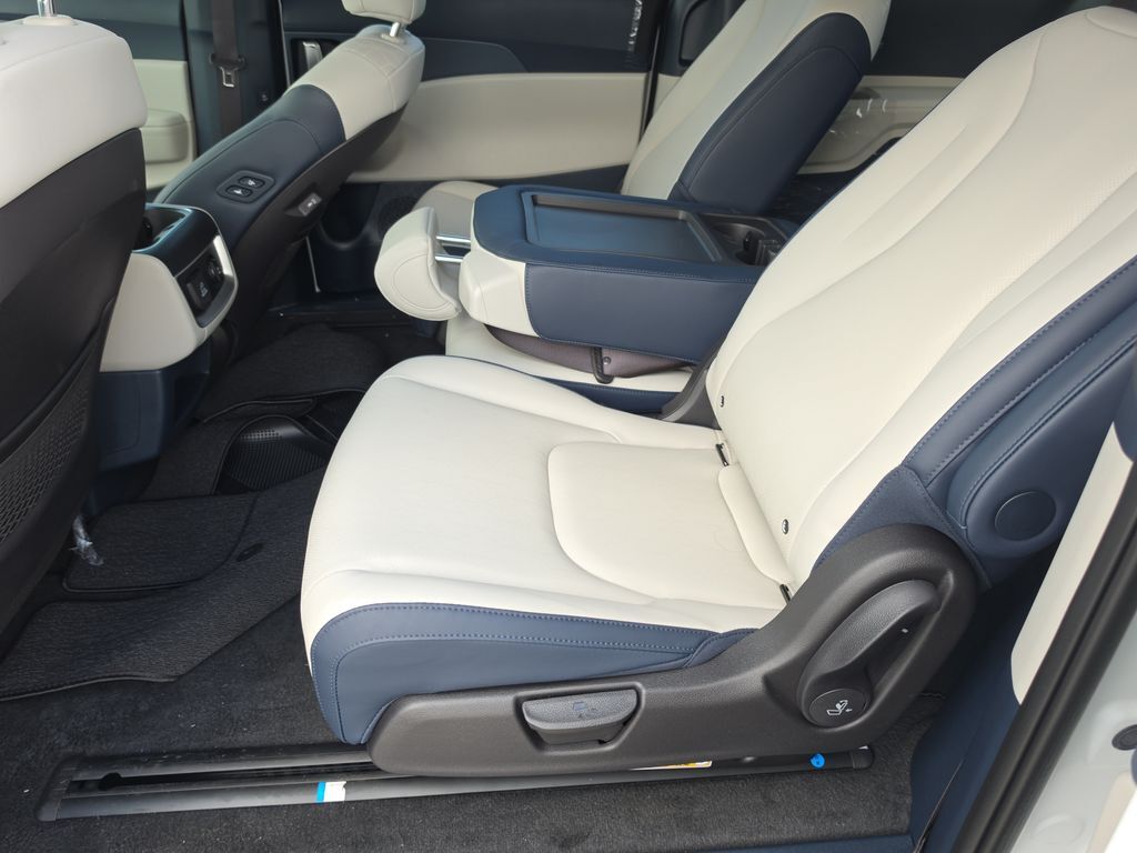 2027 Kia Carnival Hybrid SX San Clemente CA