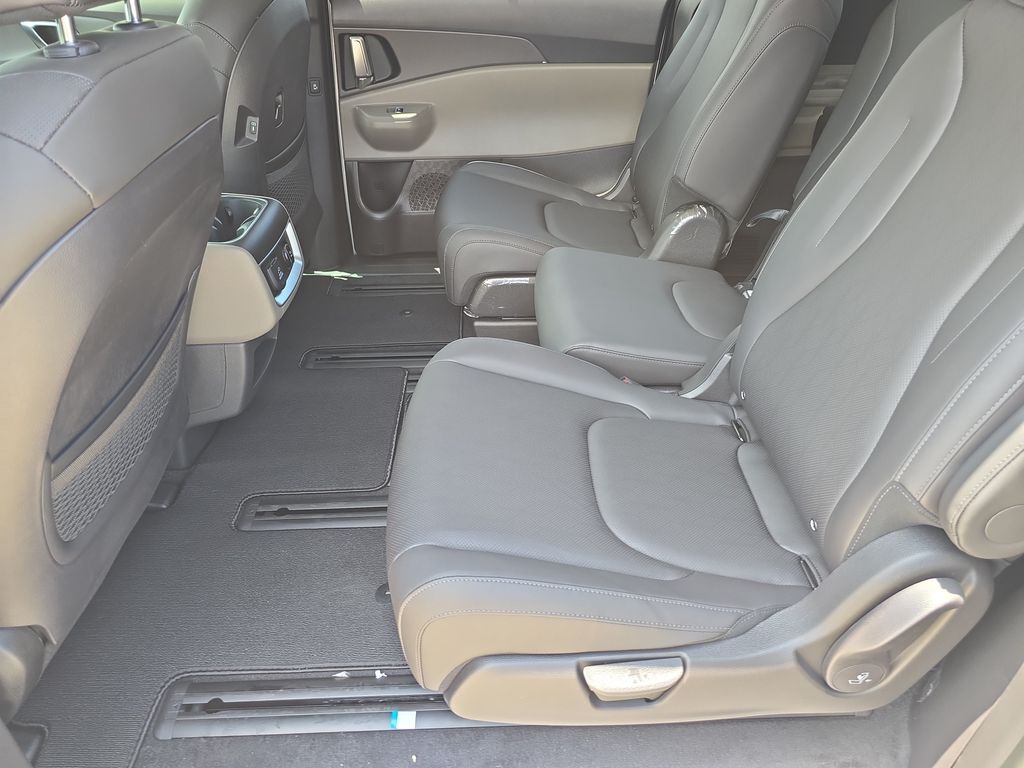 2027 Kia Carnival Hybrid SX San Clemente CA
