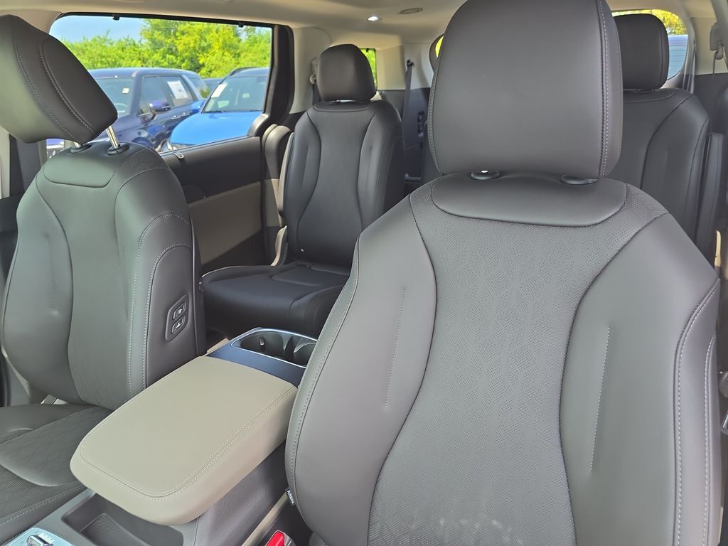 2027 Kia Carnival Hybrid SX San Clemente CA