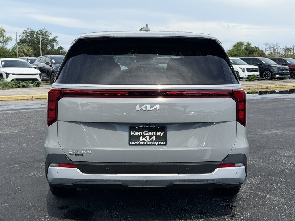 2027 Kia Carnival LX San Clemente CA