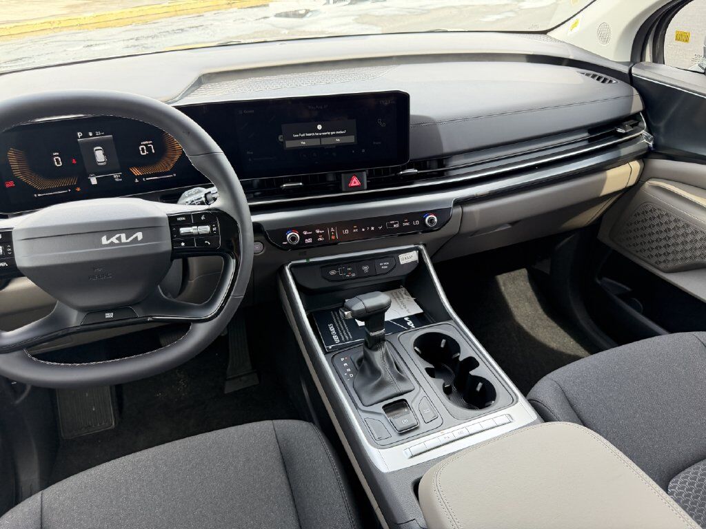 2027 Kia Carnival LX San Clemente CA