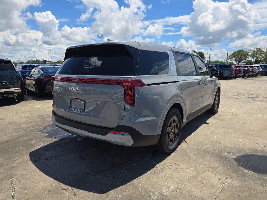 2027 Kia Carnival LX San Clemente CA