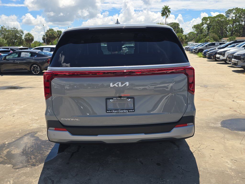 2027 Kia Carnival LX San Clemente CA