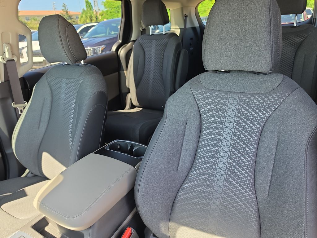 2027 Kia Carnival LX San Clemente CA