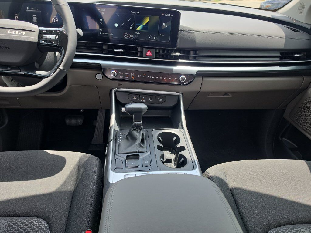 2027 Kia Carnival LX San Clemente CA
