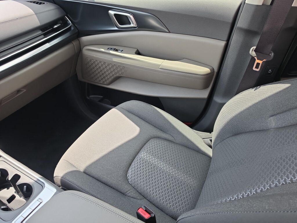2027 Kia Carnival LX San Clemente CA
